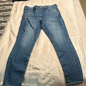 American Eagle high rise skinny jeans size 14